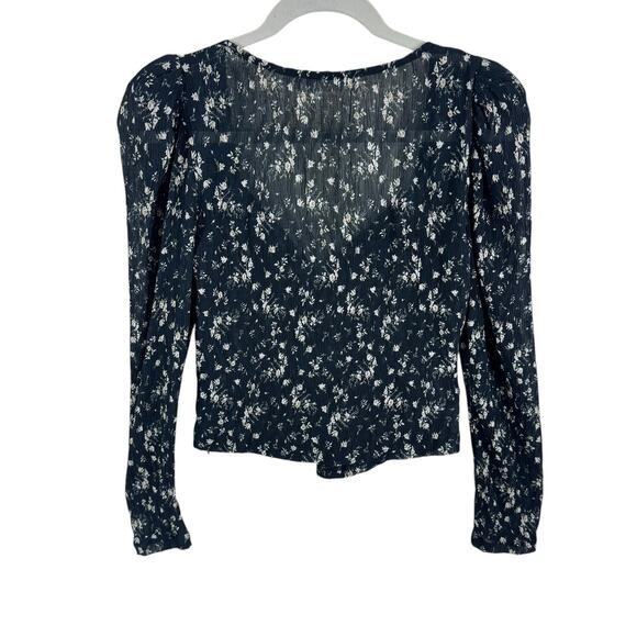 ASTR The Label Black Ivory Floral V-Neck Long Sleeve Sheer Crinkle Blouse Size M - Picture 4 of 8